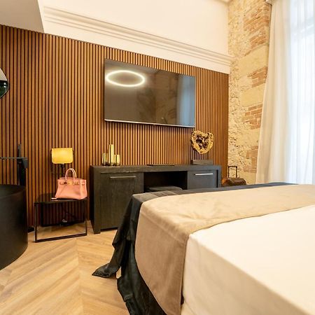 קליארי Nero Luxury Suites מראה חיצוני תמונה