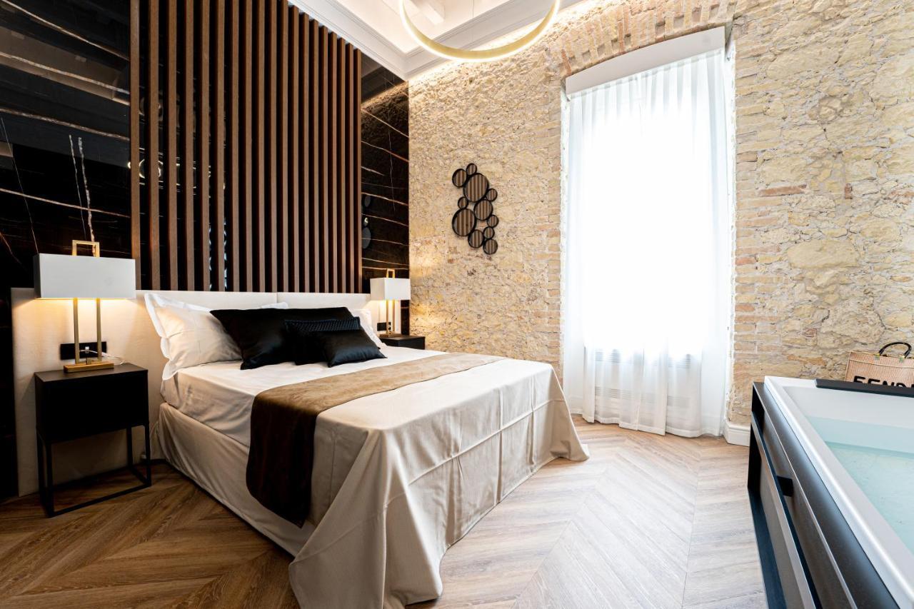 קליארי Nero Luxury Suites מראה חיצוני תמונה