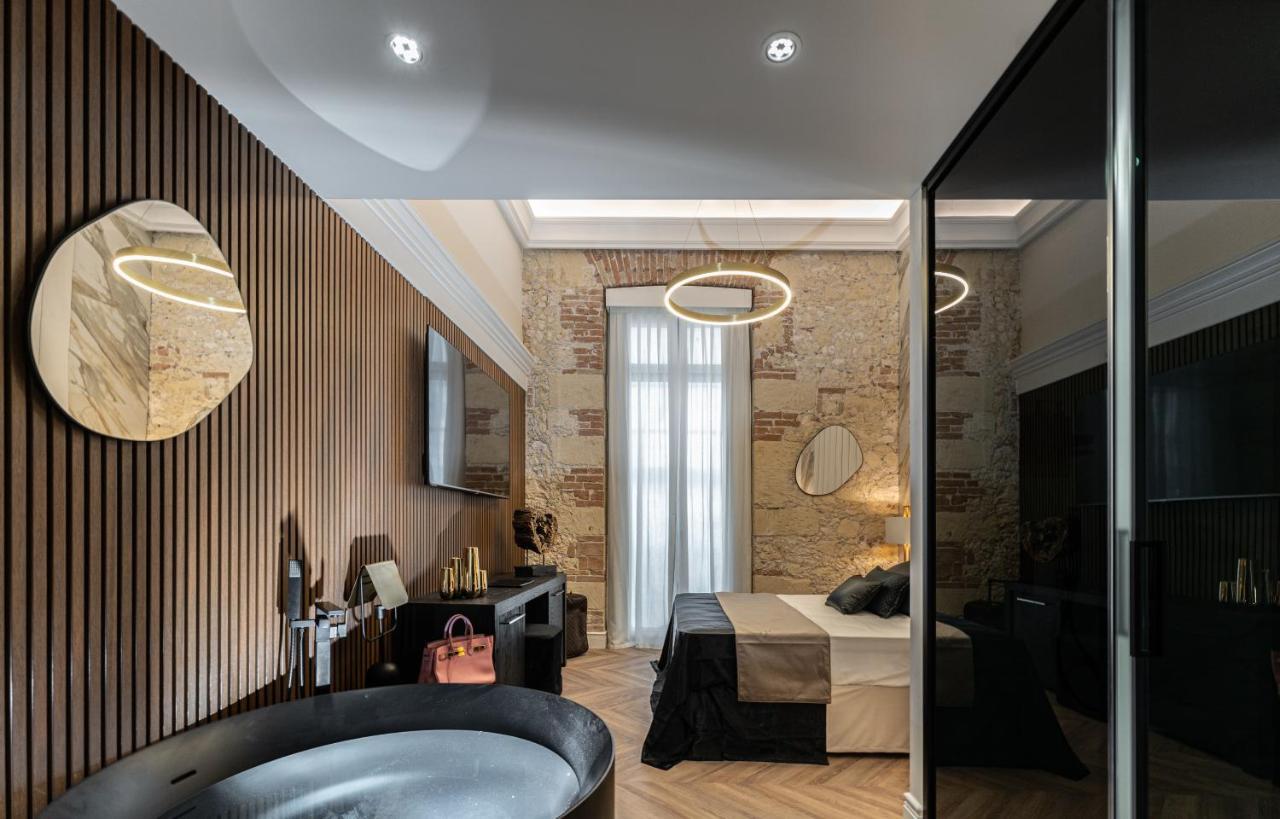 קליארי Nero Luxury Suites מראה חיצוני תמונה