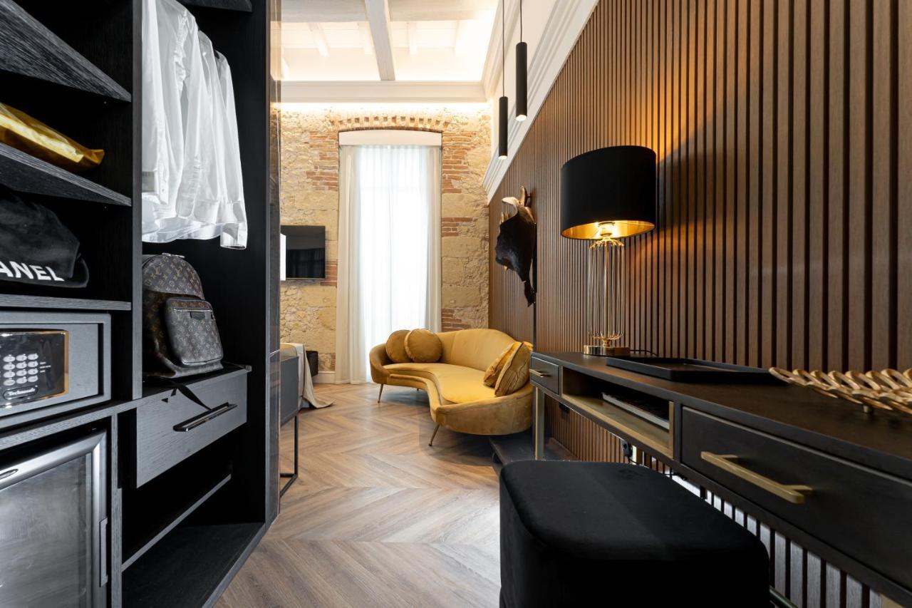 קליארי Nero Luxury Suites מראה חיצוני תמונה