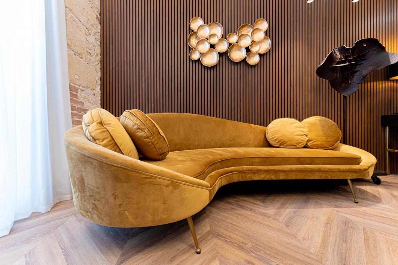 קליארי Nero Luxury Suites מראה חיצוני תמונה