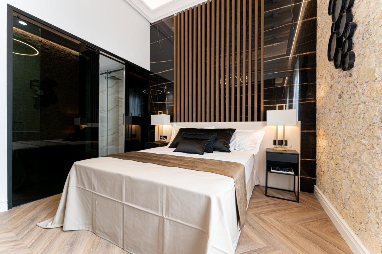 קליארי Nero Luxury Suites מראה חיצוני תמונה