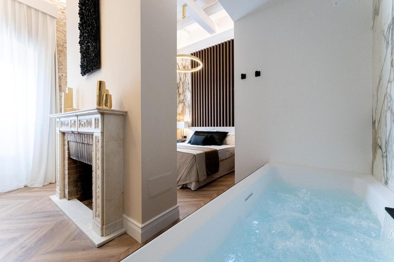 קליארי Nero Luxury Suites מראה חיצוני תמונה
